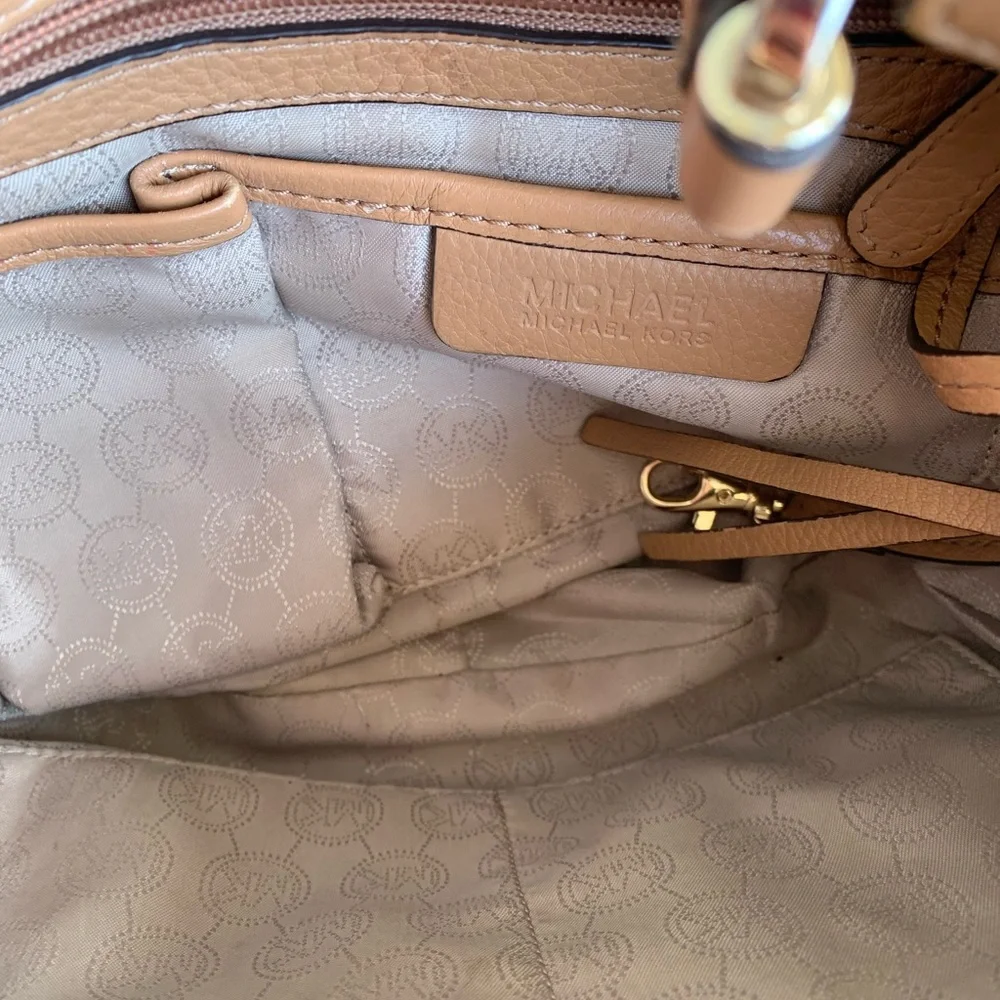 Michael Kors Tan Hobo Bag with Gold Zipper